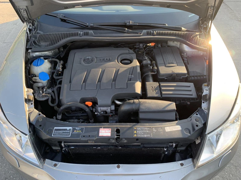 Skoda Octavia, снимка 10 - Автомобили и джипове - 51464959