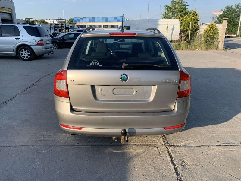 Skoda Octavia, снимка 7 - Автомобили и джипове - 51464959