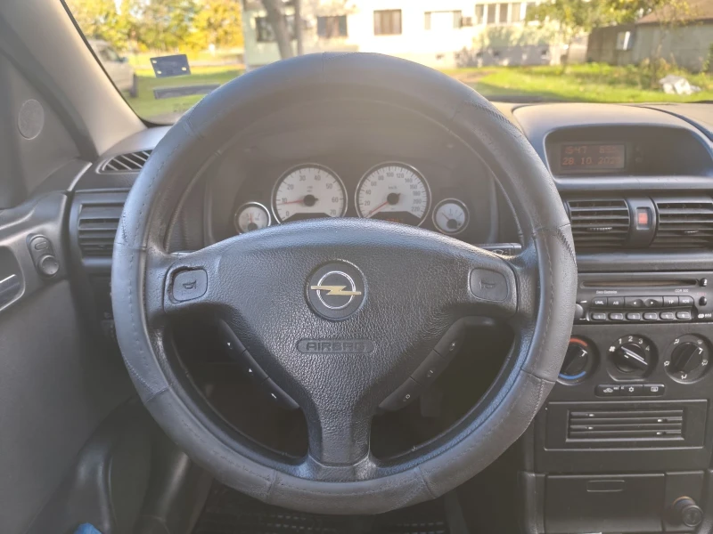 Opel Astra 1.6 16V, снимка 8 - Автомобили и джипове - 52213564
