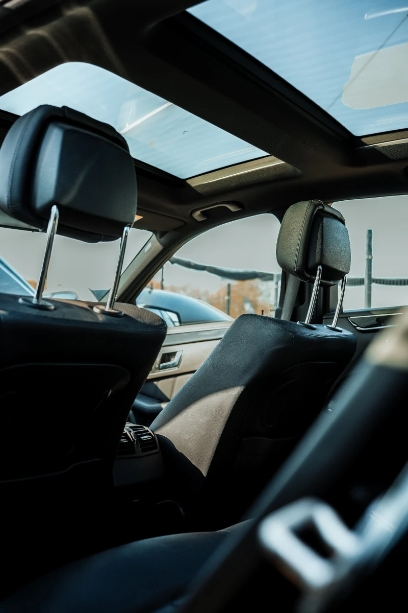 Mercedes-Benz E 500 550 LUXURY 4MATIC, снимка 3 - Автомобили и джипове - 52719472