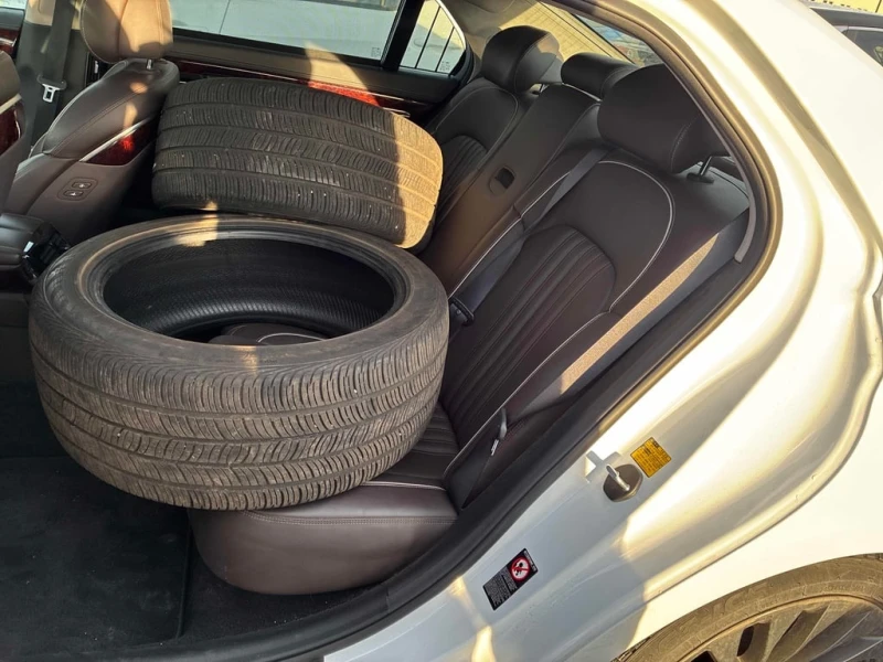 Genesis G90 * Ultimate * CARFAX * ЦЕНА ДО БГ, снимка 13 - Автомобили и джипове - 53044366