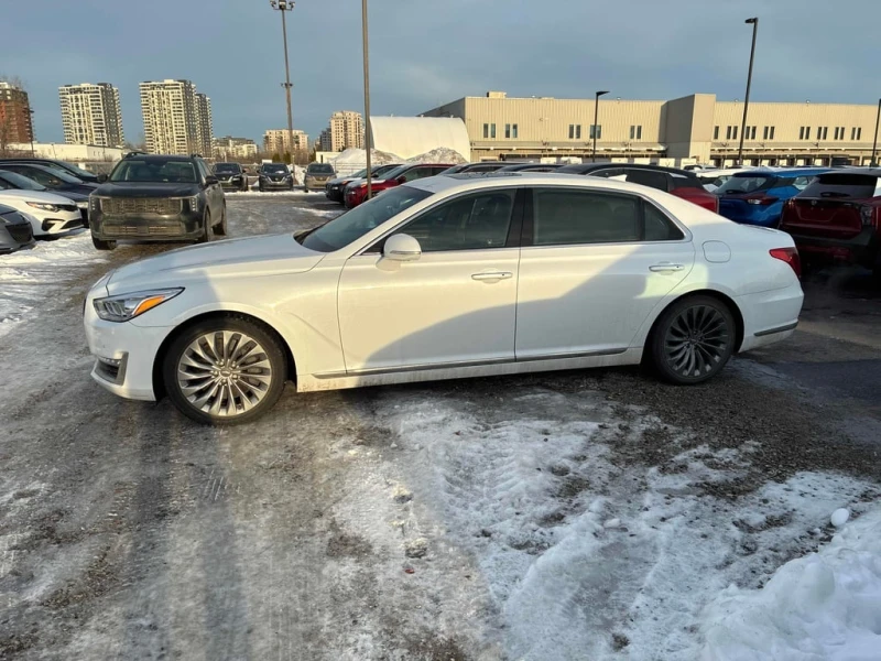 Genesis G90 * Ultimate * CARFAX * ЦЕНА ДО БГ, снимка 2 - Автомобили и джипове - 53044366