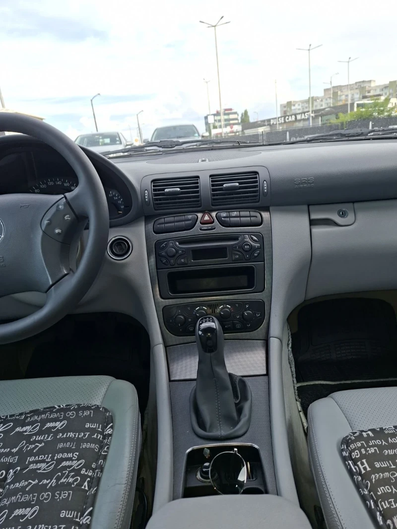Mercedes-Benz C 180, снимка 7 - Автомобили и джипове - 53249025