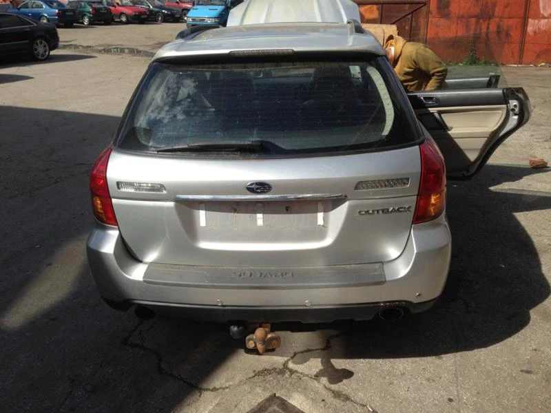 Subaru Legacy 3.0 H6, снимка 6 - Автомобили и джипове - 43182305