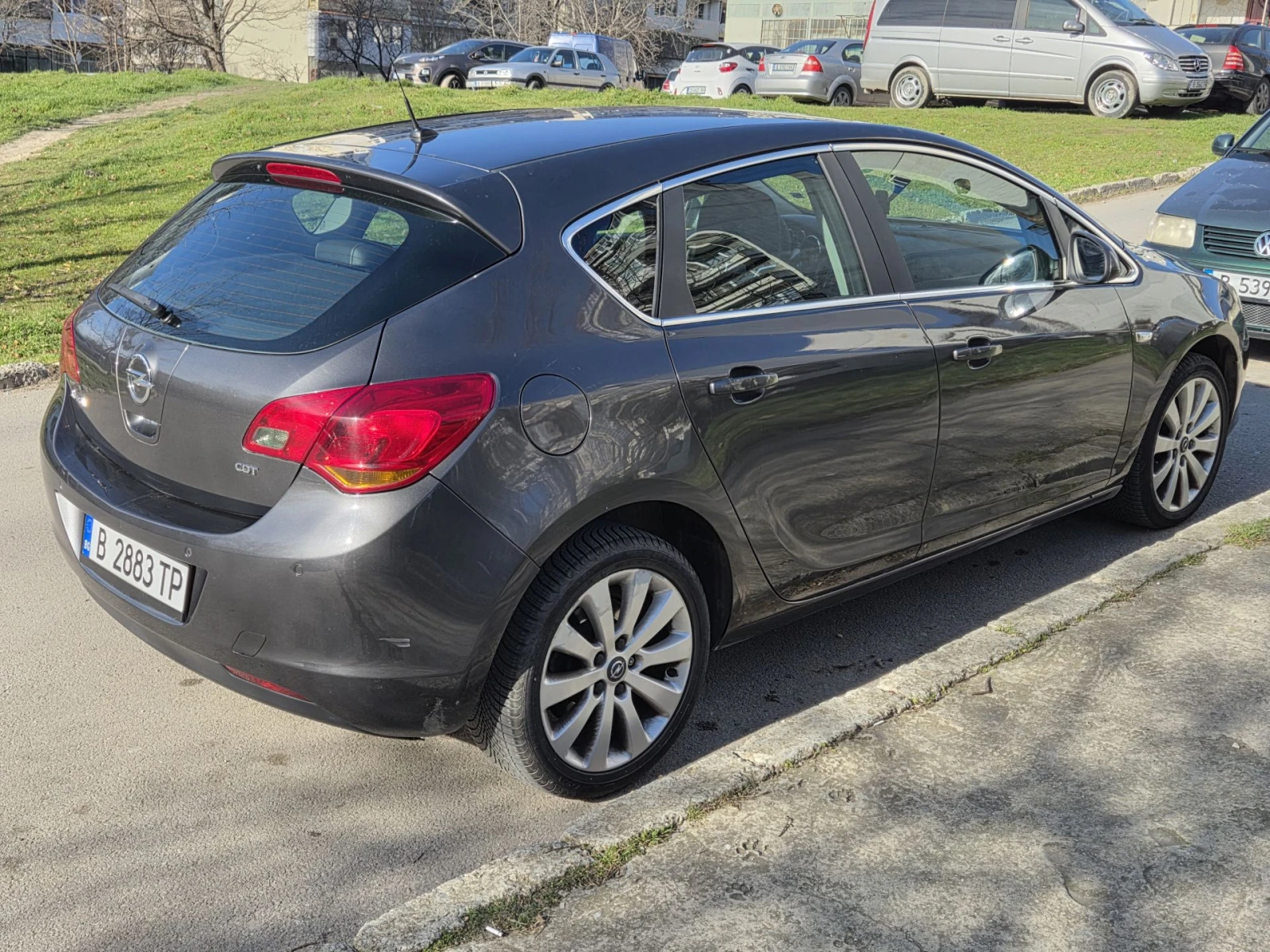 Opel Astra 1, 7 CDTI J, снимка 1