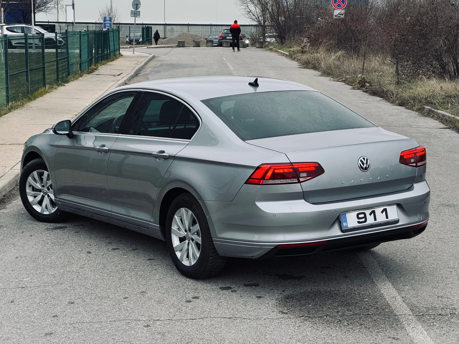 VW Passat 2.0 TDI / BUSINESS / Гаранция / 7 DSG / Facelift - изображение 4