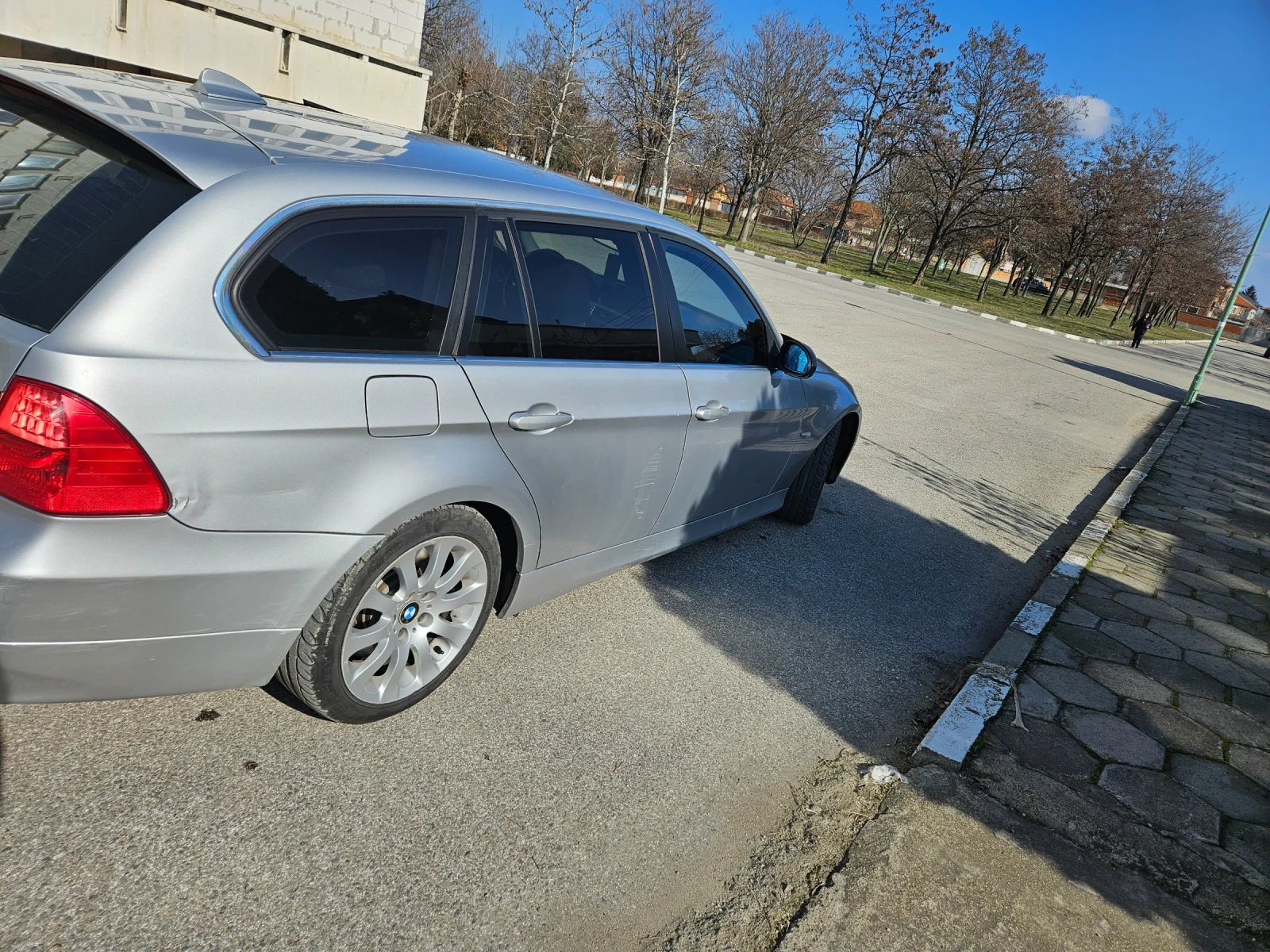 BMW 330 3000 - изображение 4