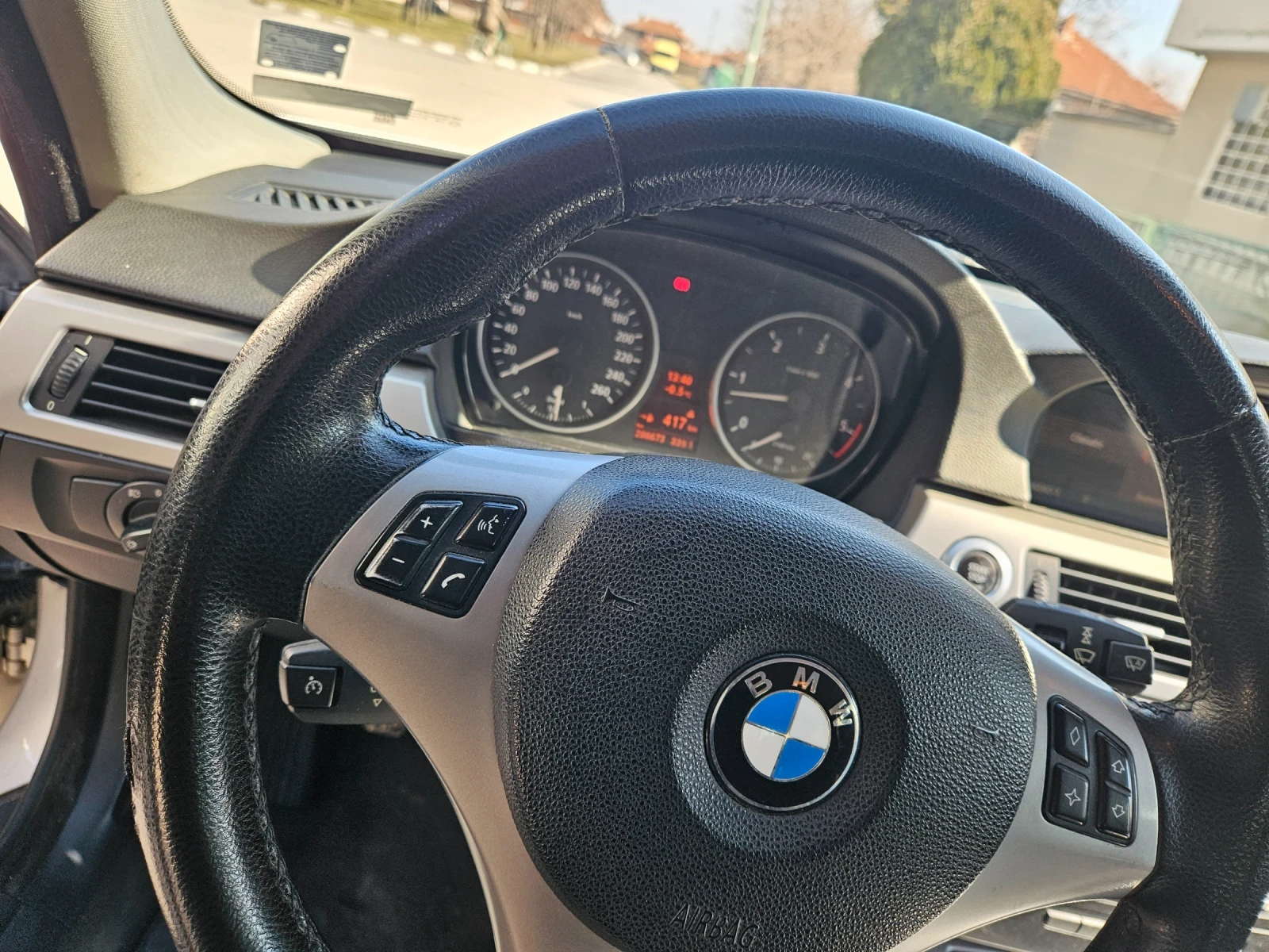 BMW 330 3000 - изображение 5