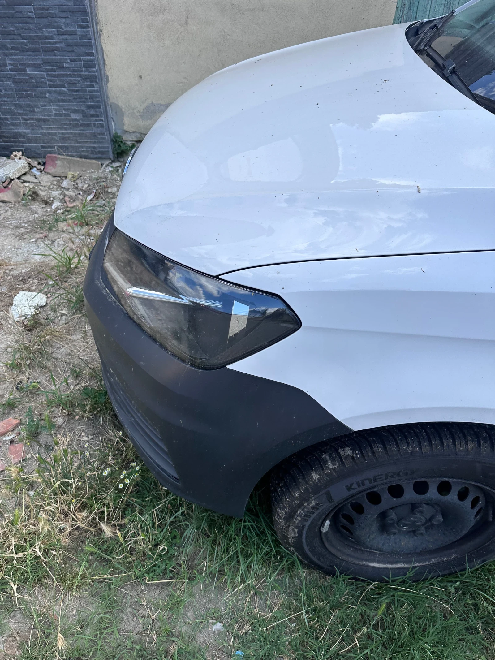 VW Caddy 1.6 TDI Без забележки напълно обслужена!  - изображение 5