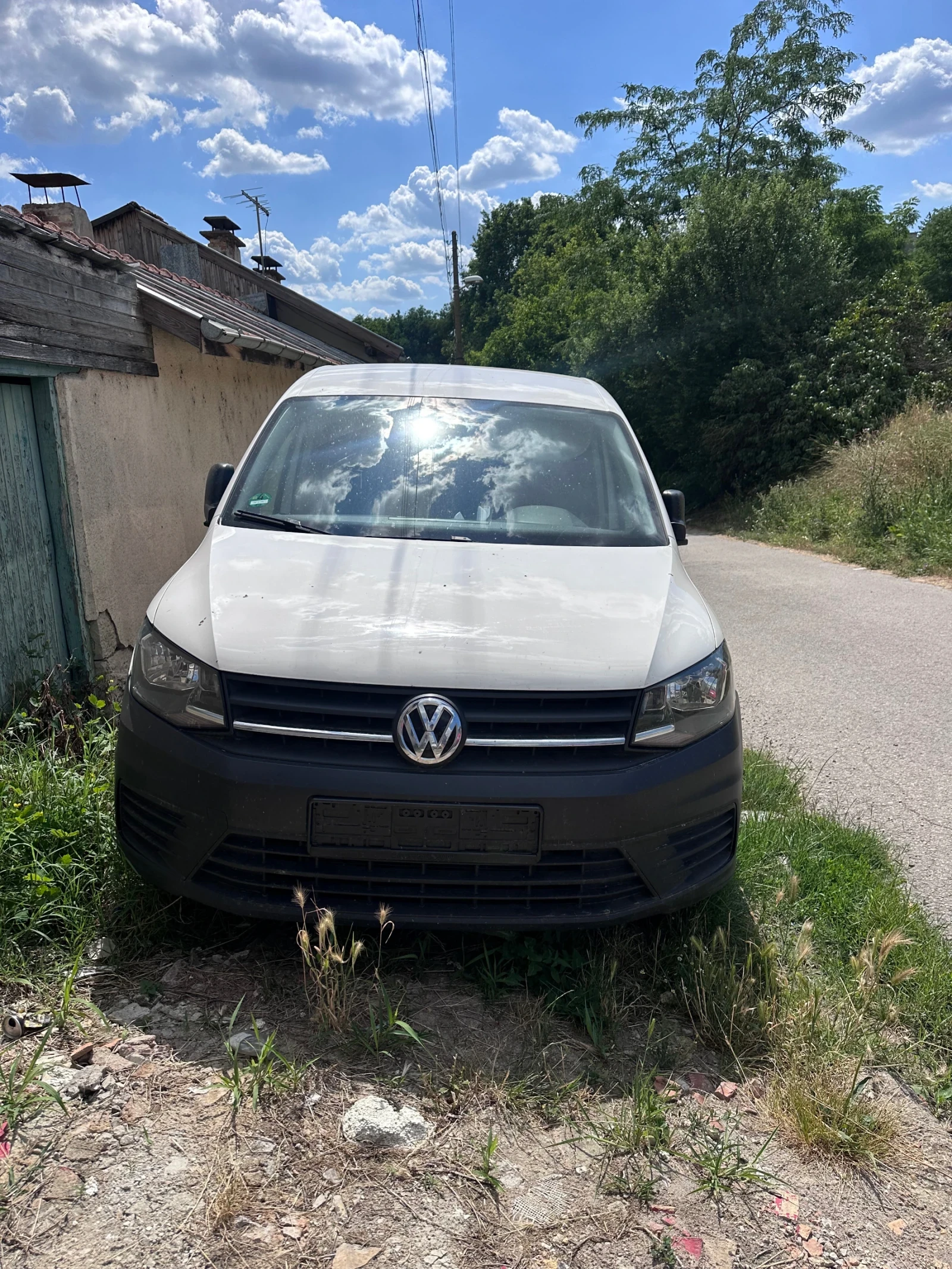 VW Caddy 1.6 TDI Без забележки напълно обслужена!  - изображение 2