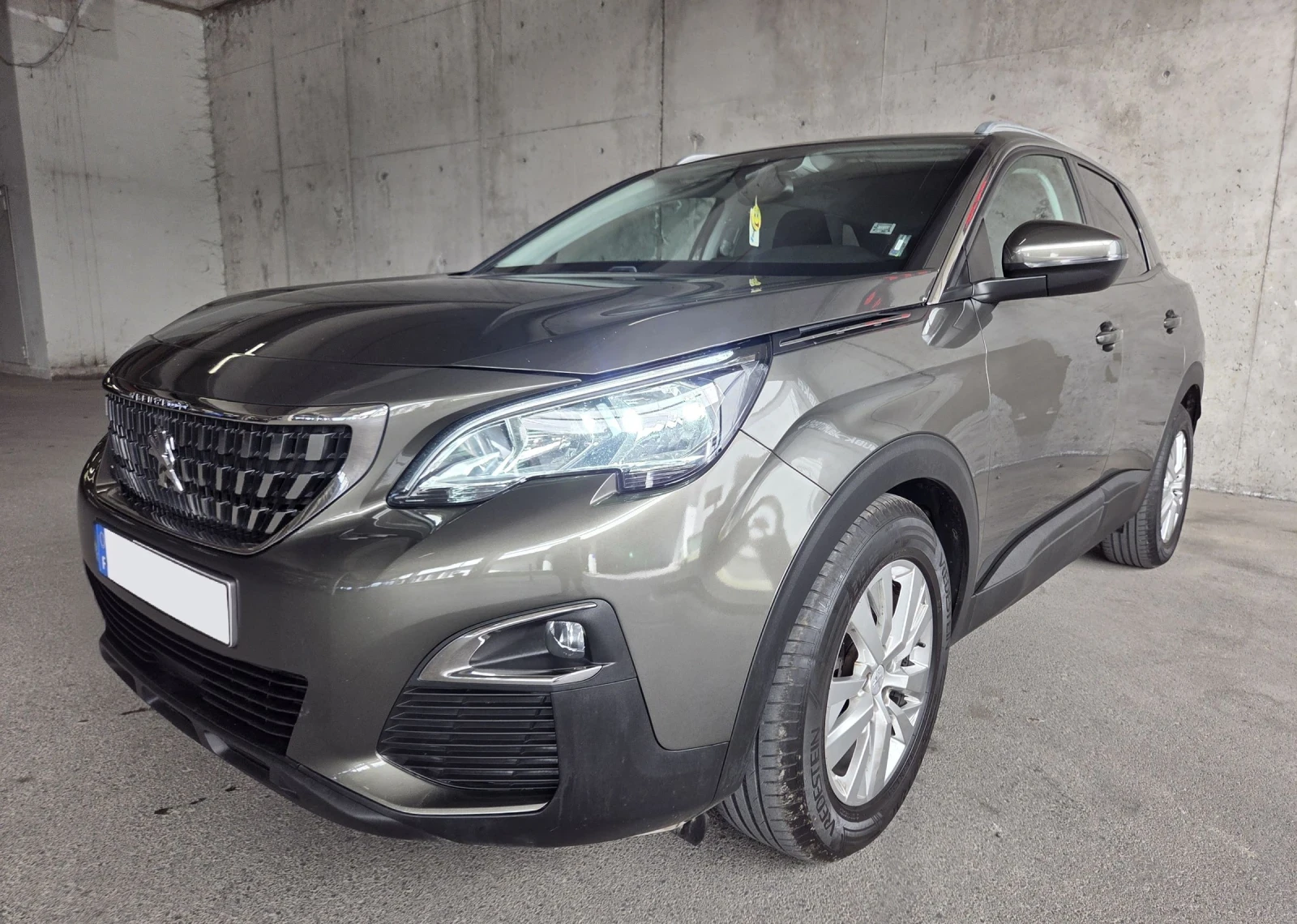 Peugeot 3008 1.2i, 130hp| Като нова!| Напълно обслужена| 6-ск. - изображение 2