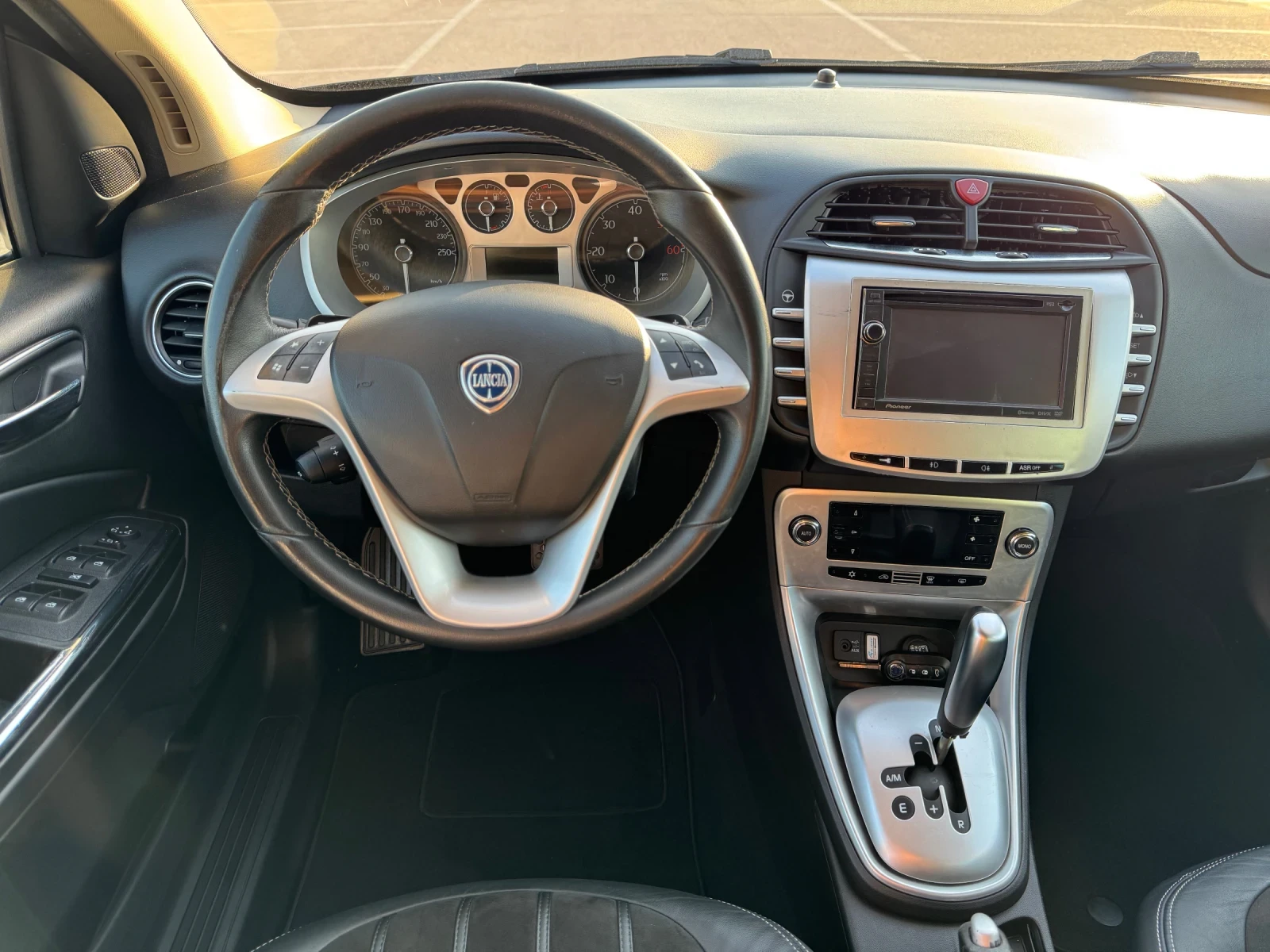 Lancia Delta 1.6 multi jet AUTOMAT  | Mobile.bg   11