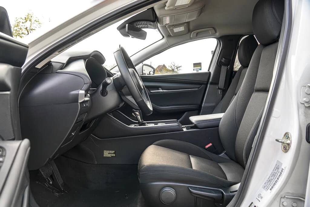 Mazda 3 *  *    *   *  | Mobile.bg   7