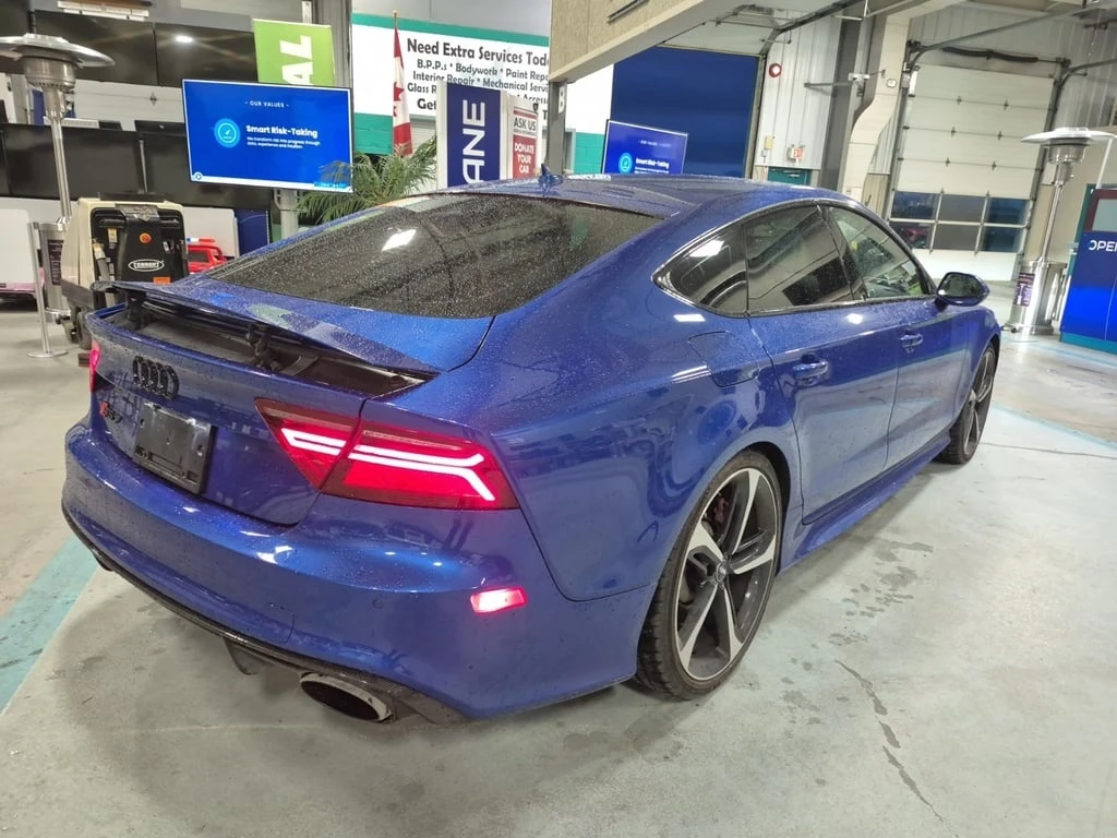 Audi Rs7 * 4dr Sdn * CARFAX * БЕЗ ПЪРВОНАЧАЛНА ВНОСКА - изображение 3