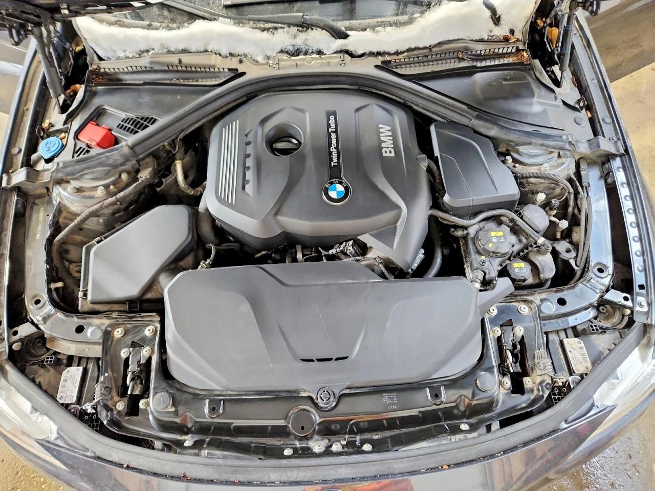 BMW 330 2.0l Xi, снимка 11 - Автомобили и джипове - 53816496