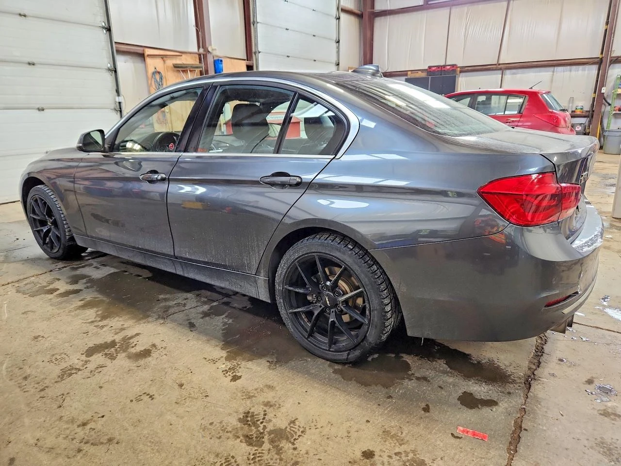 BMW 330 2.0l Xi, снимка 3 - Автомобили и джипове - 53816496