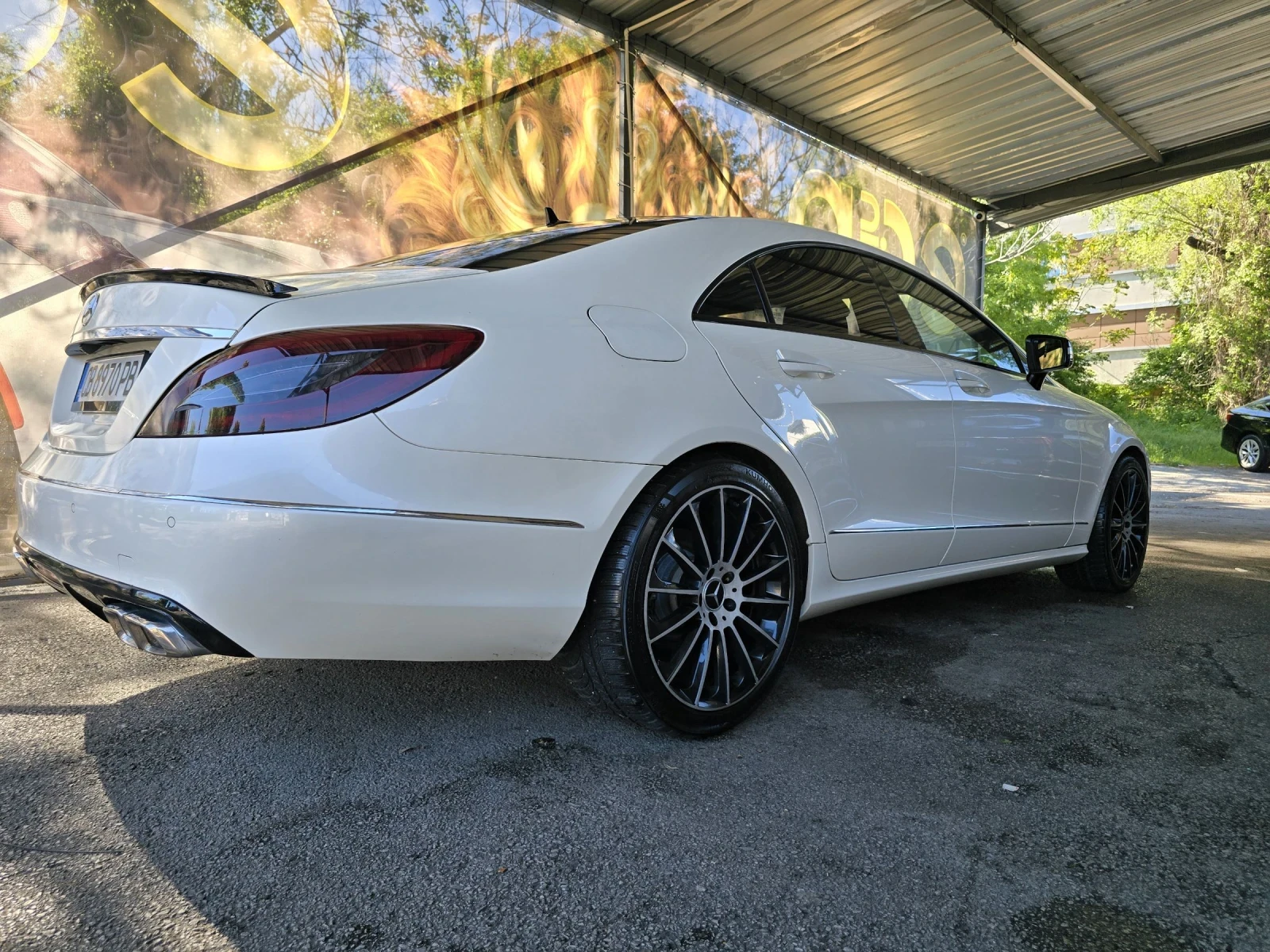 Mercedes-Benz CLS 350 Подгрев на 4 седалки, Keyless, Дистроник, Park Ass, снимка 8 - Автомобили и джипове - 54369090