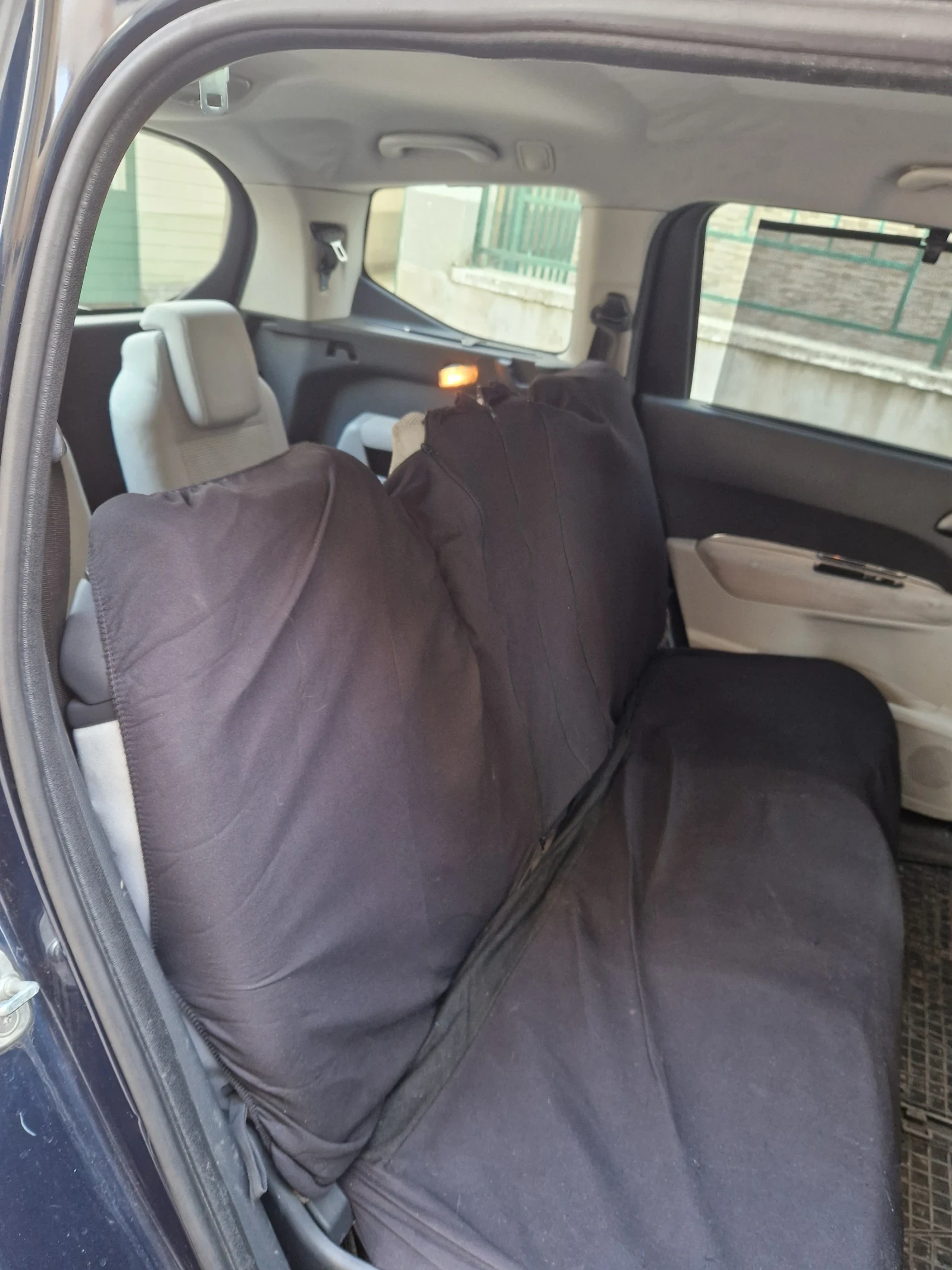 Peugeot 5008 6+ 1, снимка 9 - Автомобили и джипове - 54353740