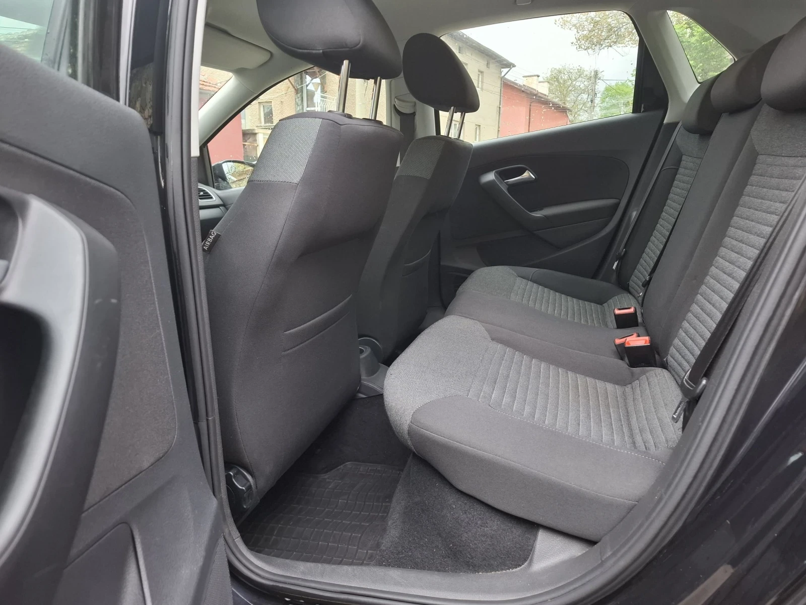 VW Polo EURO 5B.  2012, снимка 15 - Автомобили и джипове - 54576081