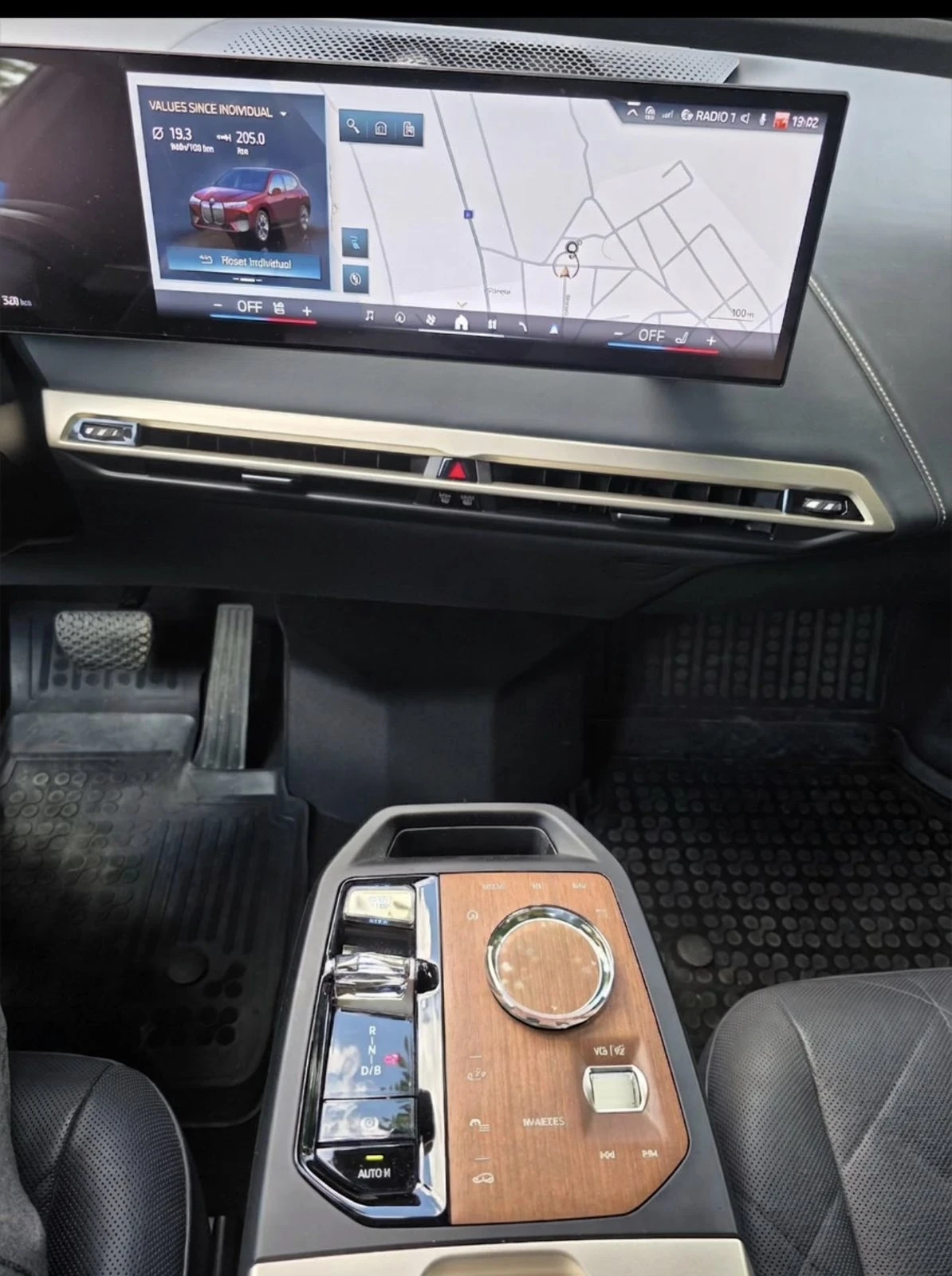 BMW iX Xdrive40, снимка 13 - Автомобили и джипове - 54667630