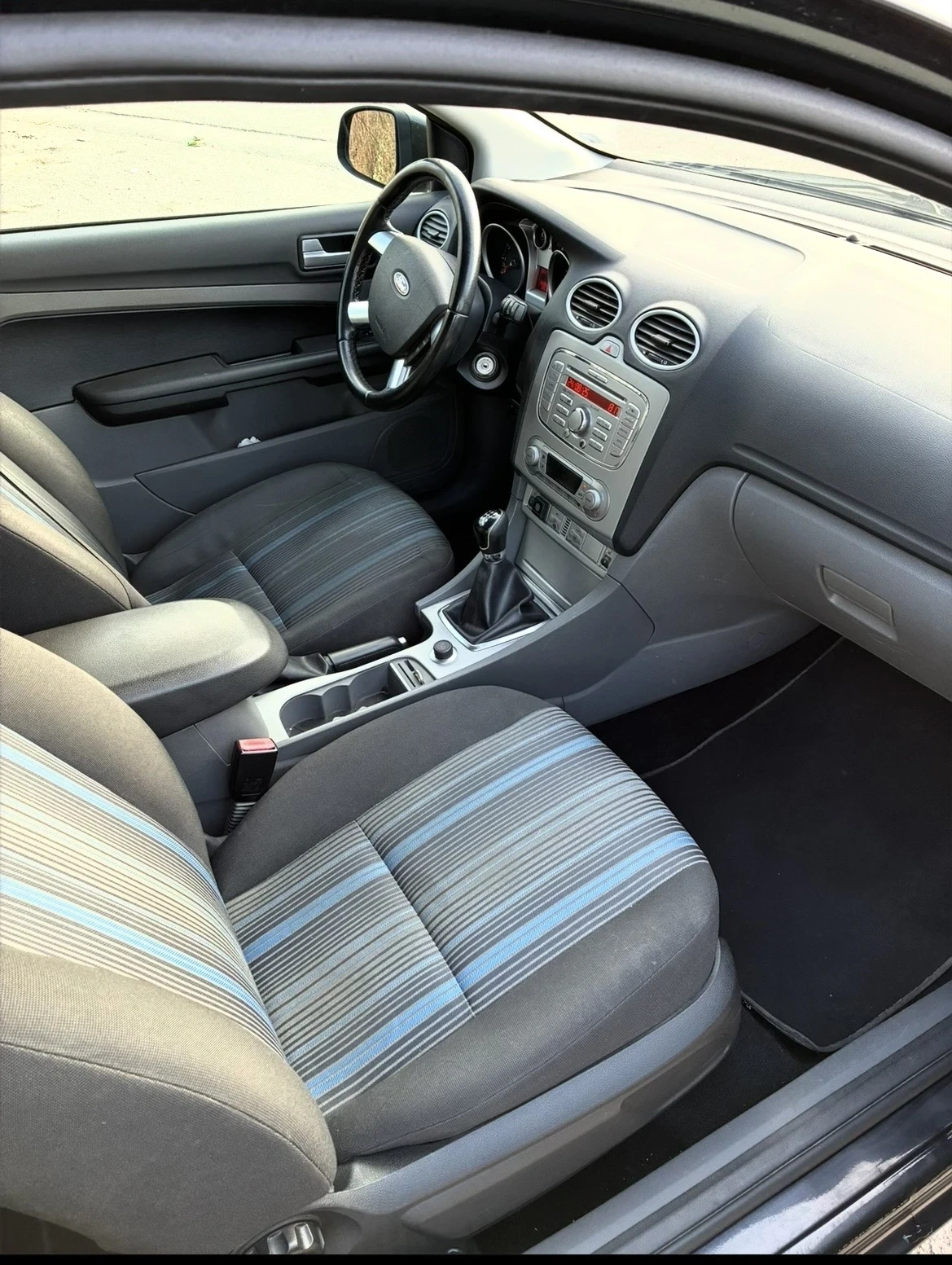 Ford Focus 1400, снимка 8 - Автомобили и джипове - 54804025