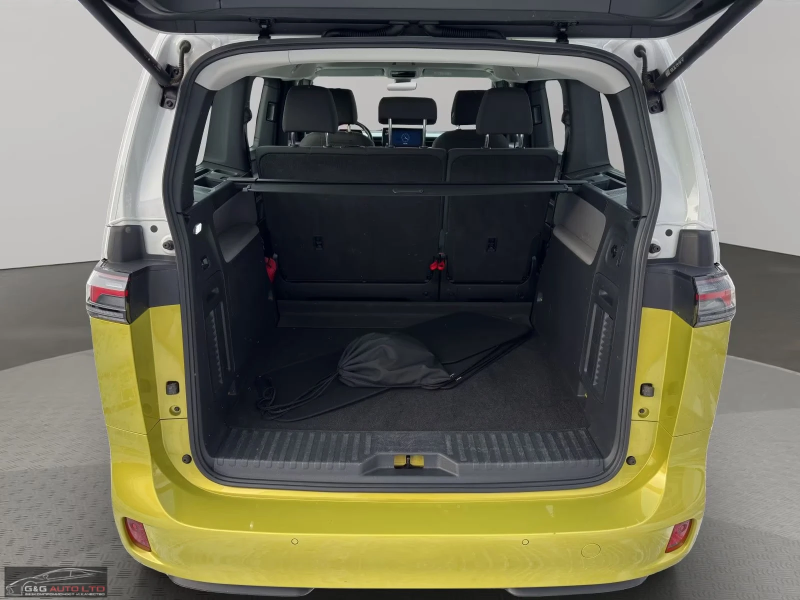 VW ID.Buzz PRO/204HP/MATRIX/AHK/360/NAVI/LED/ACC/404q, снимка 7 - Автомобили и джипове - 54911535