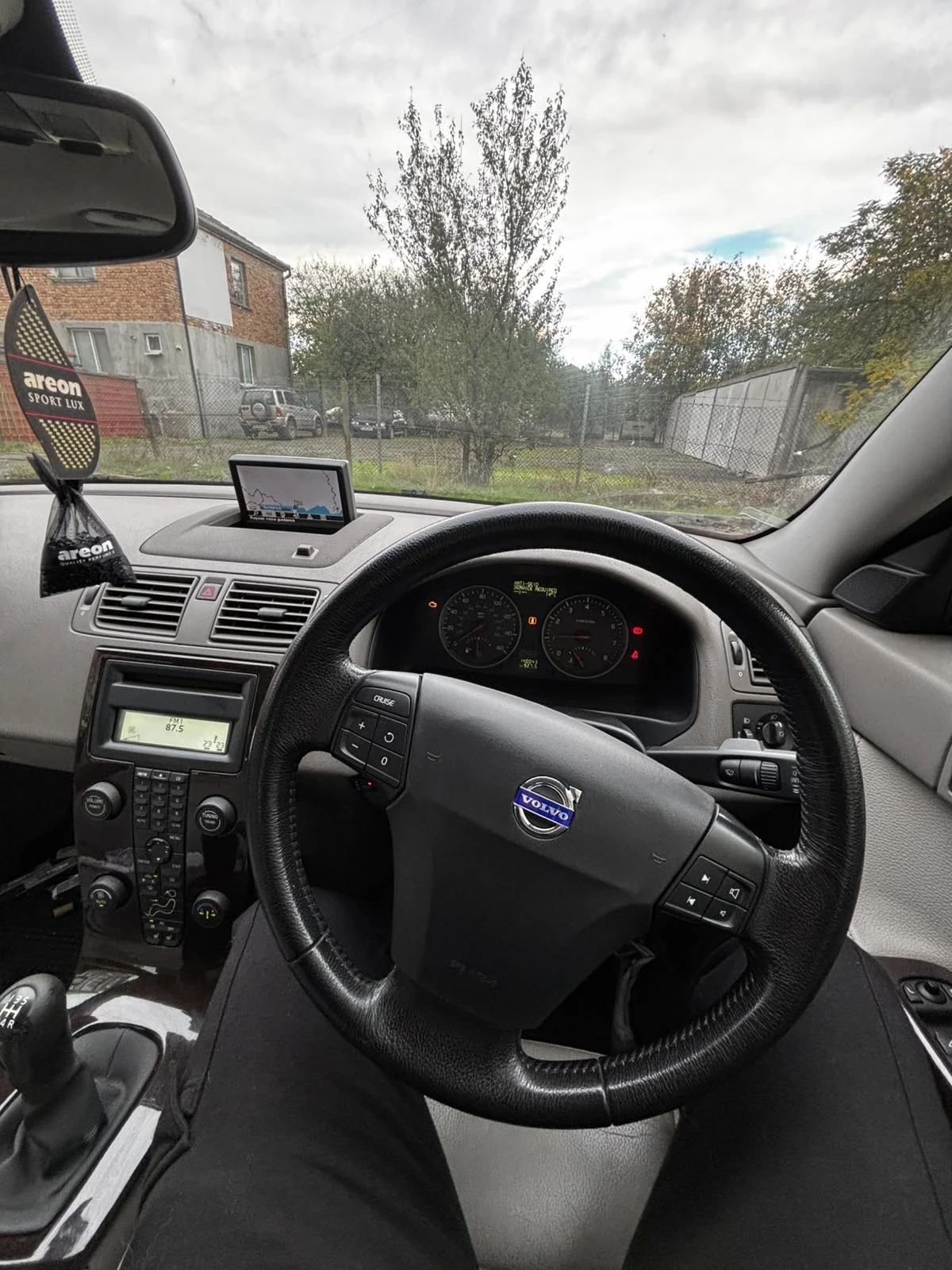 Volvo S40, снимка 7 - Автомобили и джипове - 55301672