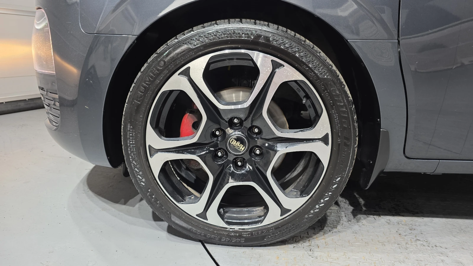 Hyundai Staria Modern* BLIND SPOT* ПОДГРЕВ ВОЛАН* КРАЙНА ЦЕНА, снимка 5 - Автомобили и джипове - 55348315
