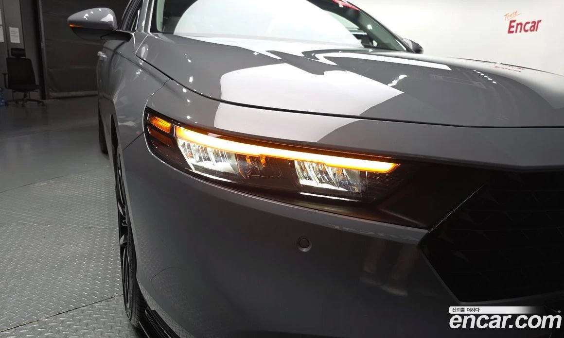 Honda Accord 2.0 Hybrid Touring, снимка 7 - Автомобили и джипове - 55668963