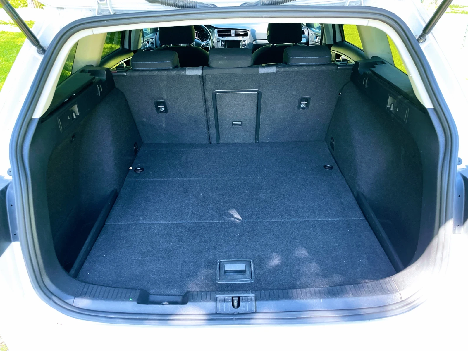 VW Golf 1.6 TDI DSG 7, снимка 12 - Автомобили и джипове - 55754504