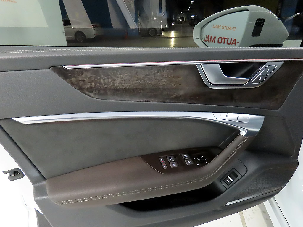 Audi A7 55 TFSI ' DISTRONIC ' MATRIX ' HEADUP , снимка 15 - Автомобили и джипове - 55901802