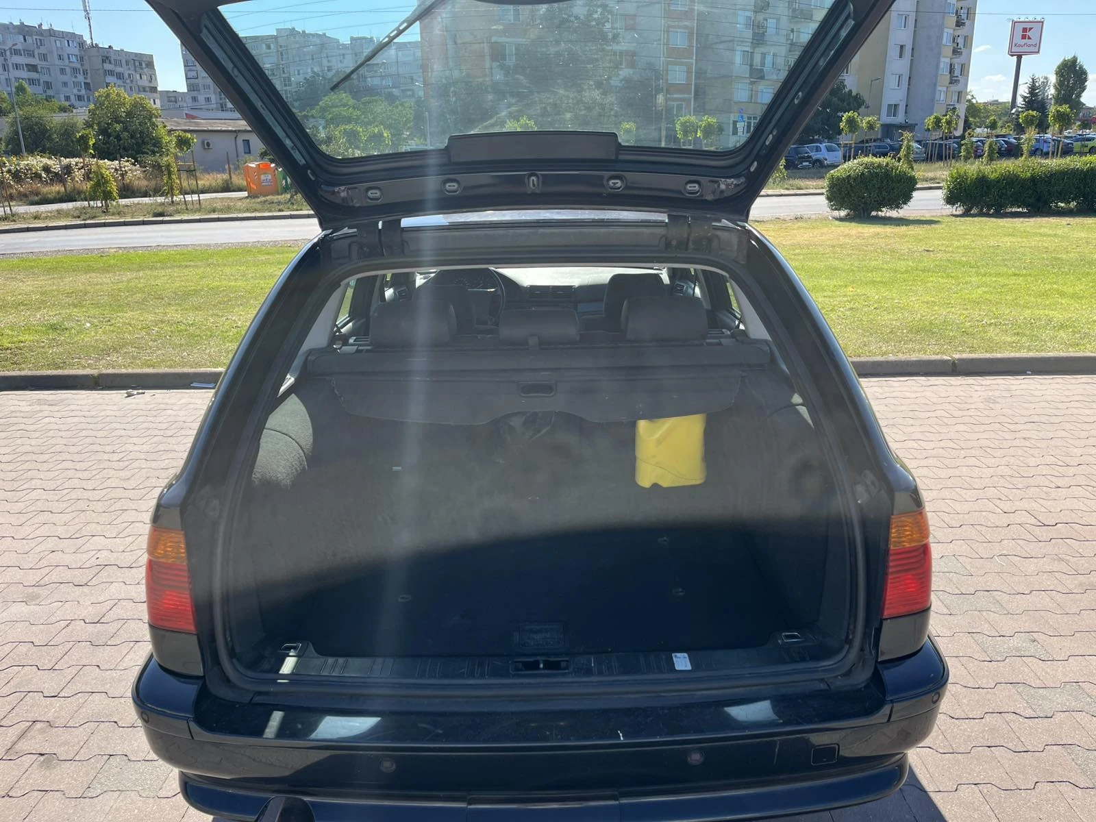 BMW 525 i, снимка 8 - Автомобили и джипове - 56075126