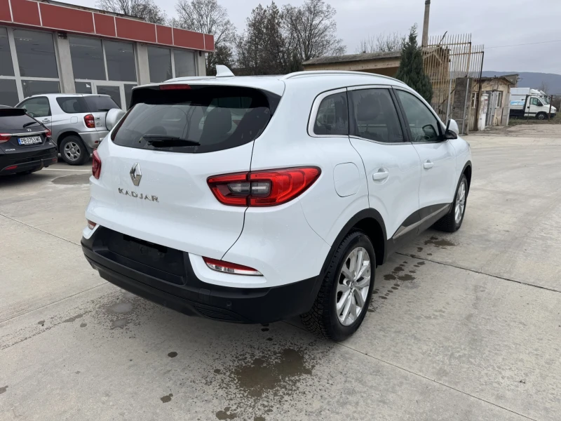 Renault Kadjar, снимка 5 - Автомобили и джипове - 48250271