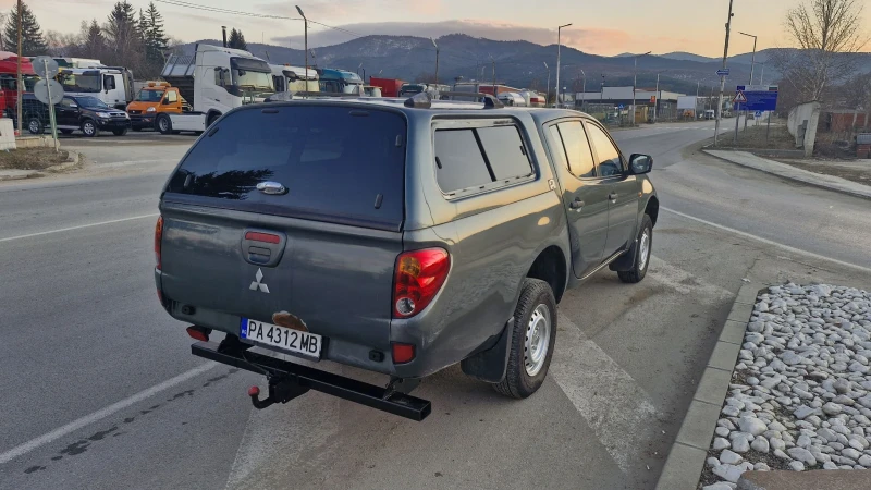 Mitsubishi L200 DI-D 2.5 Климатик 4X4, снимка 4 - Автомобили и джипове - 48982125