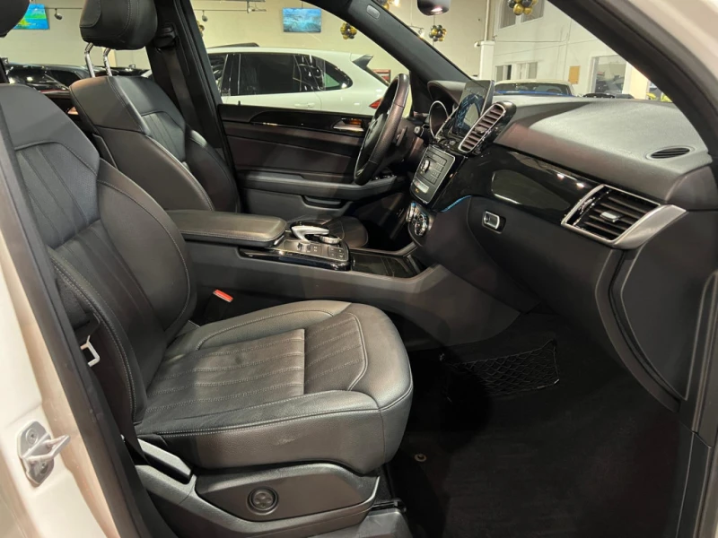 Mercedes-Benz GLE 43 AMG Автолизинг, снимка 11 - Автомобили и джипове - 52749787