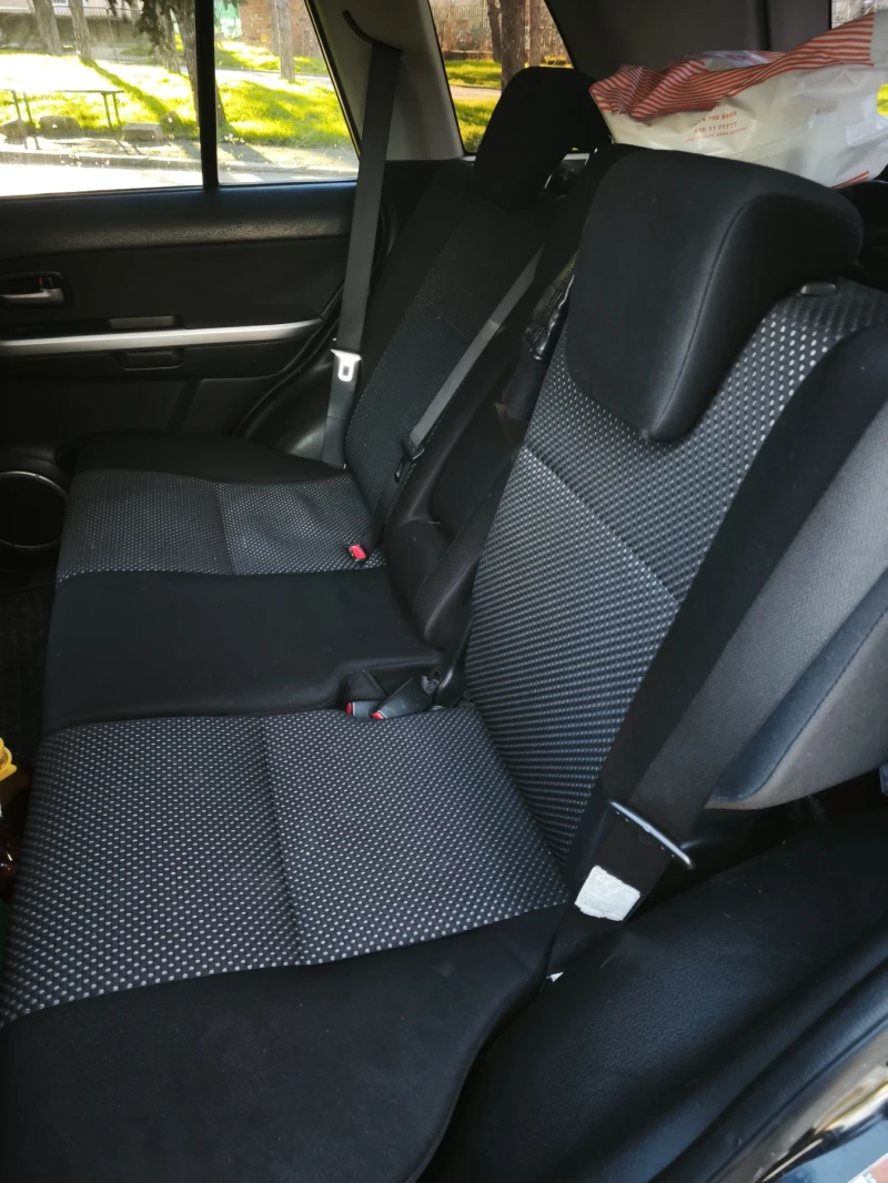 Suzuki Grand vitara 1.9DDiS, снимка 12 - Автомобили и джипове - 52944390