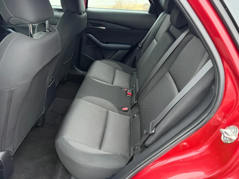 Mazda CX-30 2.0i- 179кс / 120 000 км / 360 КАМЕРА / ДИСТРОНИК , снимка 13 - Автомобили и джипове - 53204257