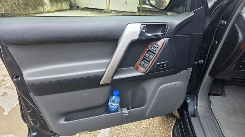 Toyota Land cruiser 150 3.0 D-4d, снимка 9 - Автомобили и джипове - 53522246