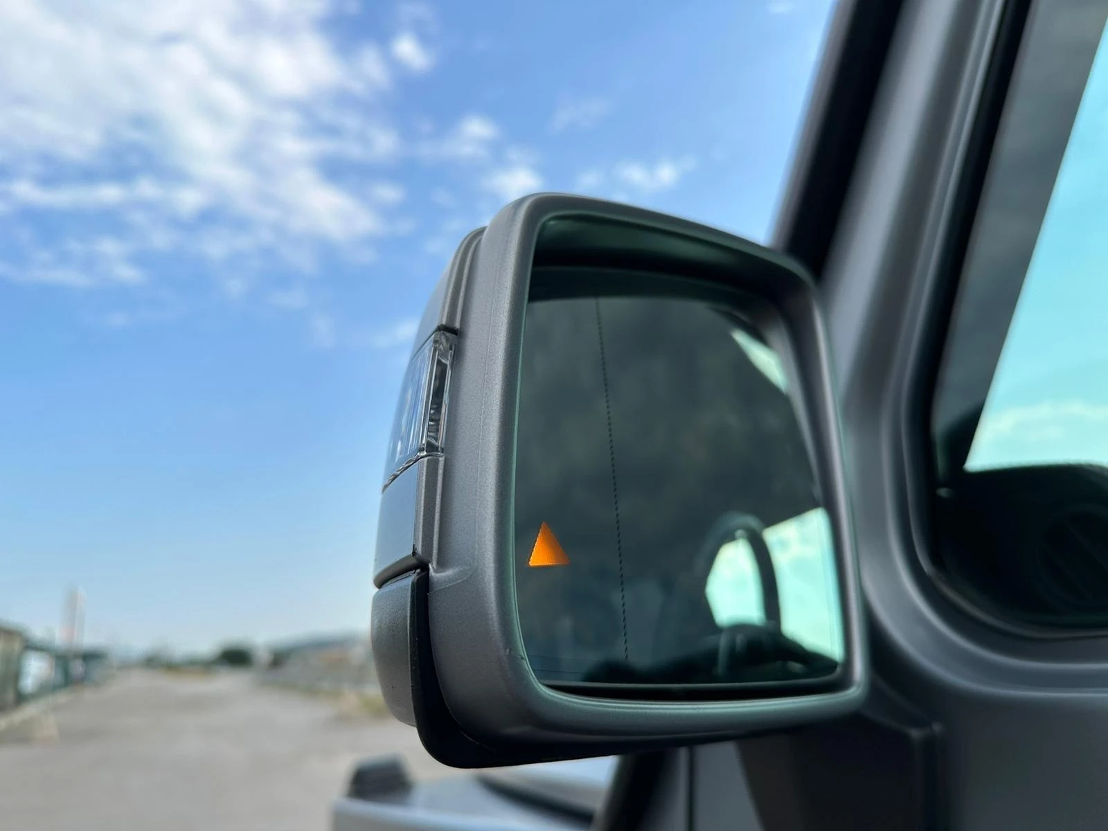 Mercedes-Benz G 63 AMG EDITION1/DESIGNO/MAT-GRAU/TV/NAVI/H&K/Full service | Mobile.bg   15