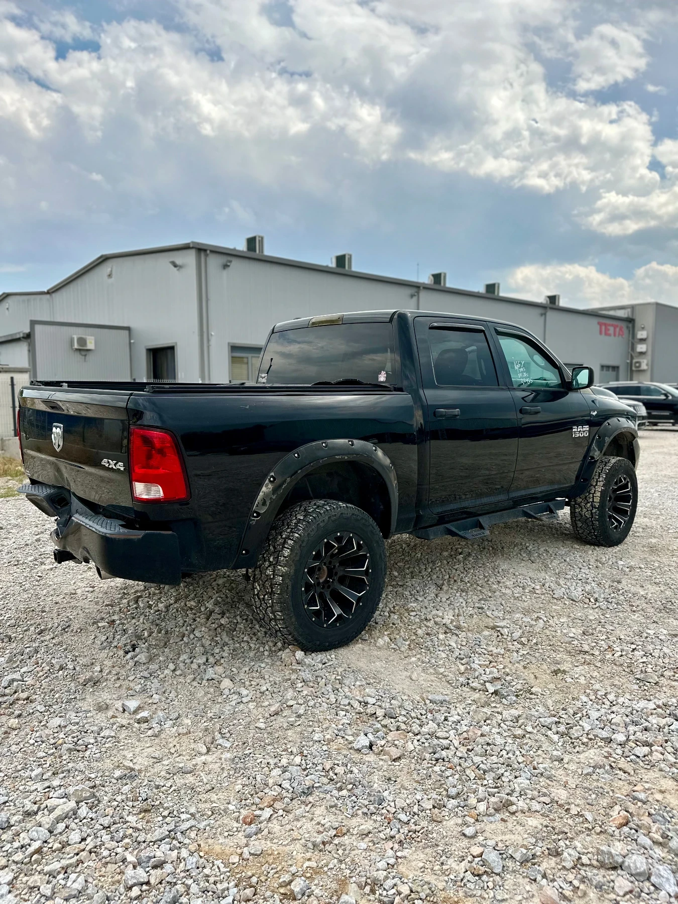 Dodge RAM 1500 SPORT - изображение 6