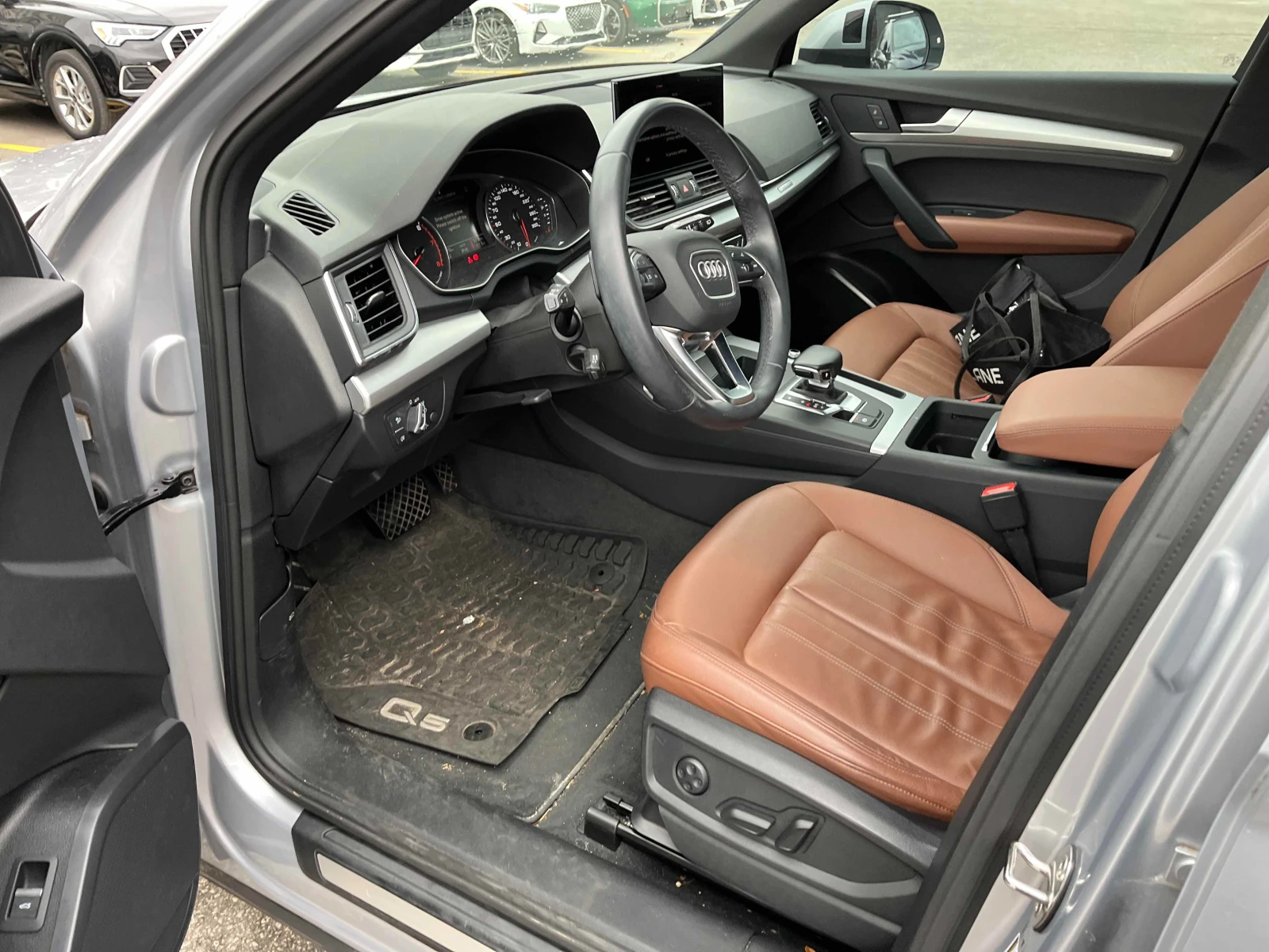 Audi Q5 * CARFAX *    | Mobile.bg   6