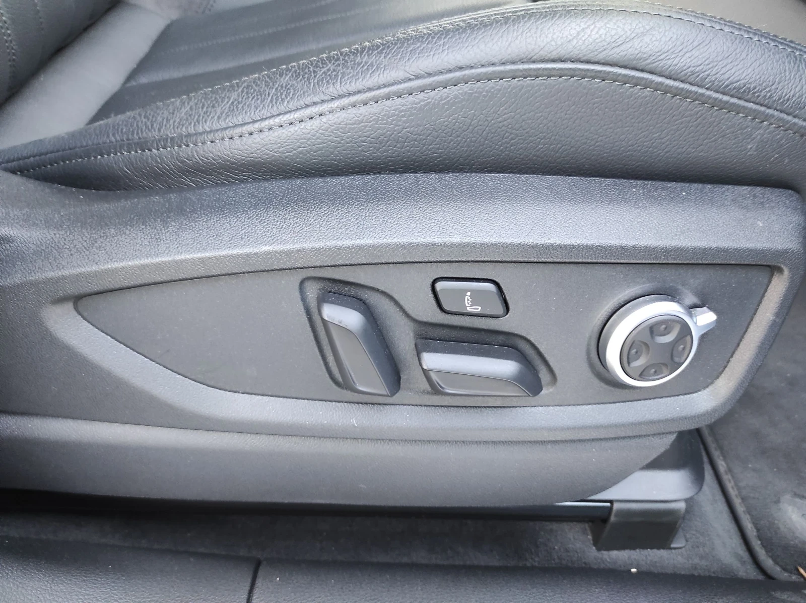 Audi Q5 2.0TFSI-e* Matrix* Air suspension* S-line* , снимка 14 - Автомобили и джипове - 53623228