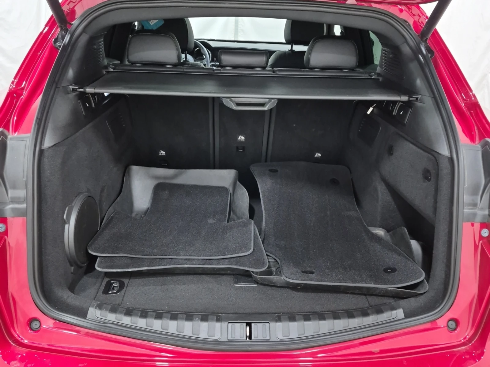 Alfa Romeo Stelvio VELOCE AWD 280кс * Възможност за Лизинг* , снимка 14 - Автомобили и джипове - 53775672