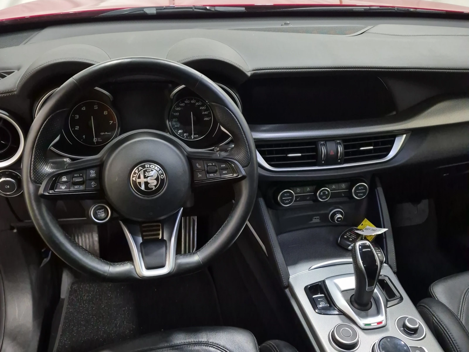 Alfa Romeo Stelvio VELOCE AWD 280кс * Възможност за Лизинг* , снимка 15 - Автомобили и джипове - 53775672