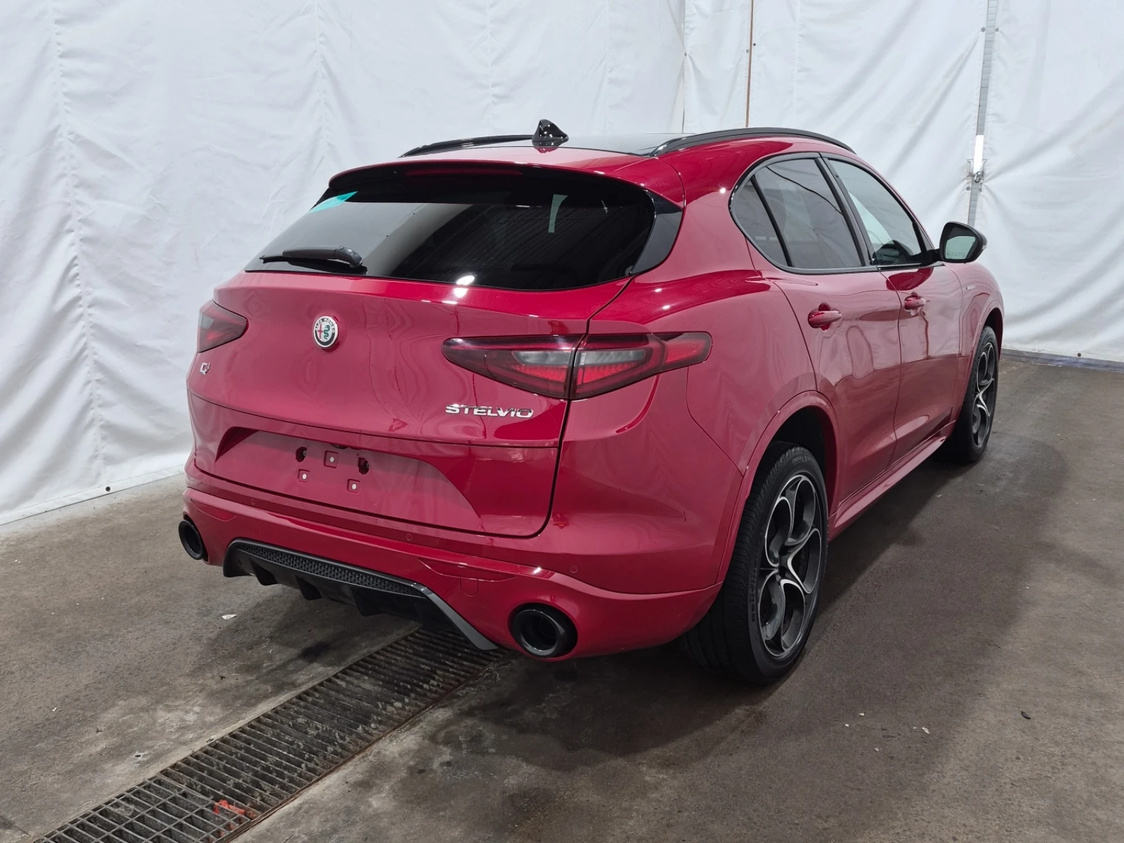 Alfa Romeo Stelvio VELOCE AWD 280кс * Възможност за Лизинг* , снимка 3 - Автомобили и джипове - 53775672