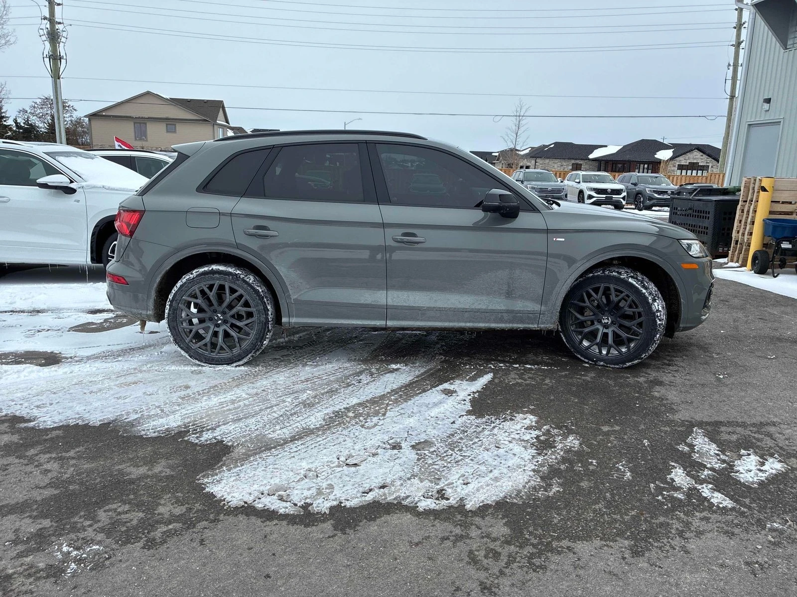 Audi Q5 TECHNIK С РЕГИСТРАЦИЯ & АВТО КРЕДИТ, снимка 4 - Автомобили и джипове - 53900240