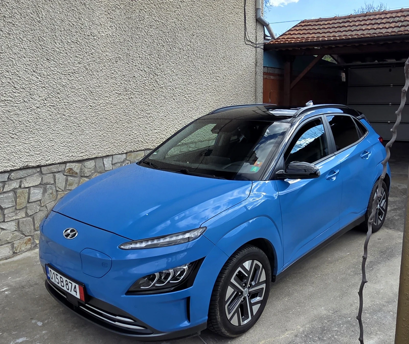 Hyundai Kona 64KWh/Premium/SOH100%