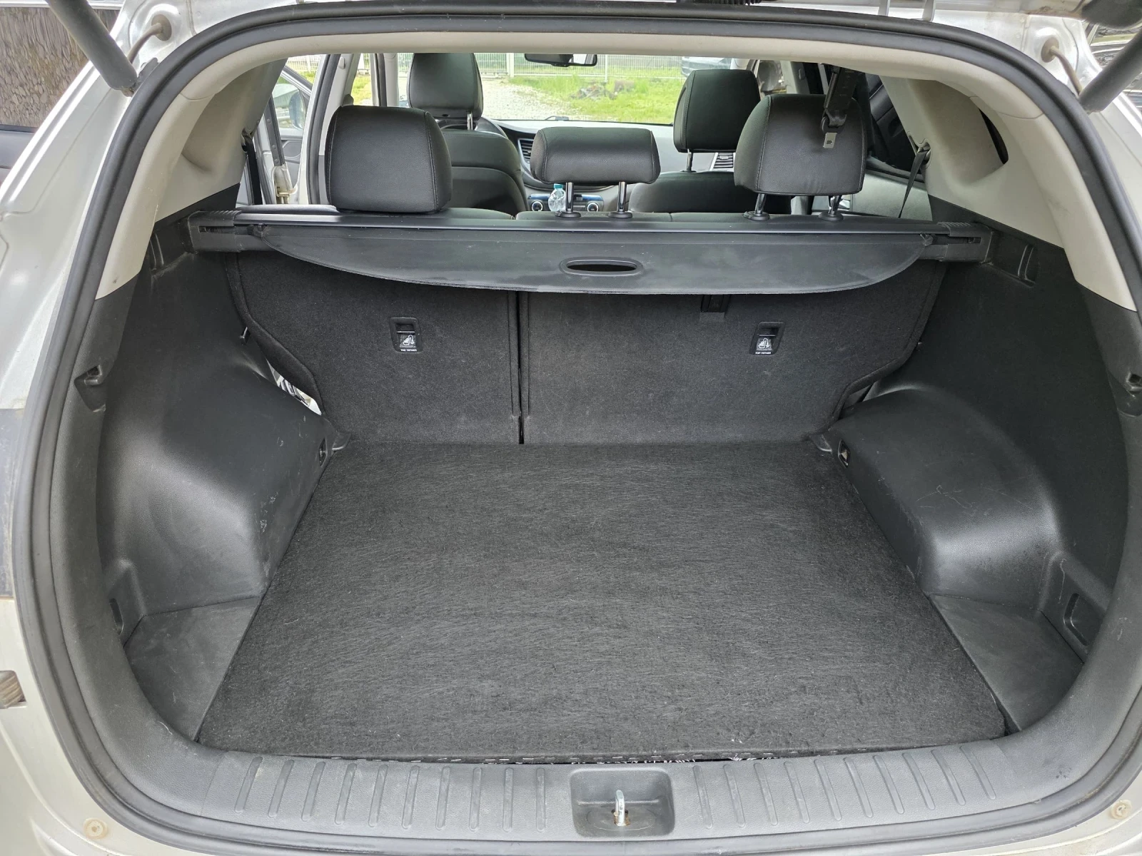 Hyundai Tucson 1.7td Full, снимка 15 - Автомобили и джипове - 54417405