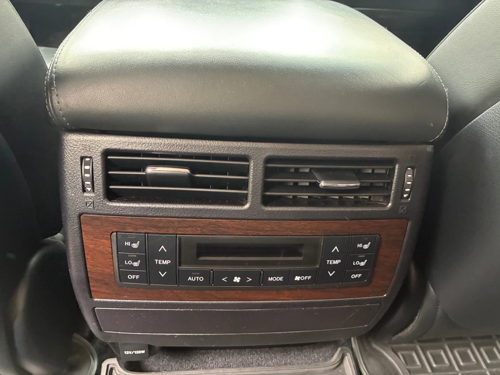 Toyota Land cruiser 200/V8/Facelift, снимка 10 - Автомобили и джипове - 54484812