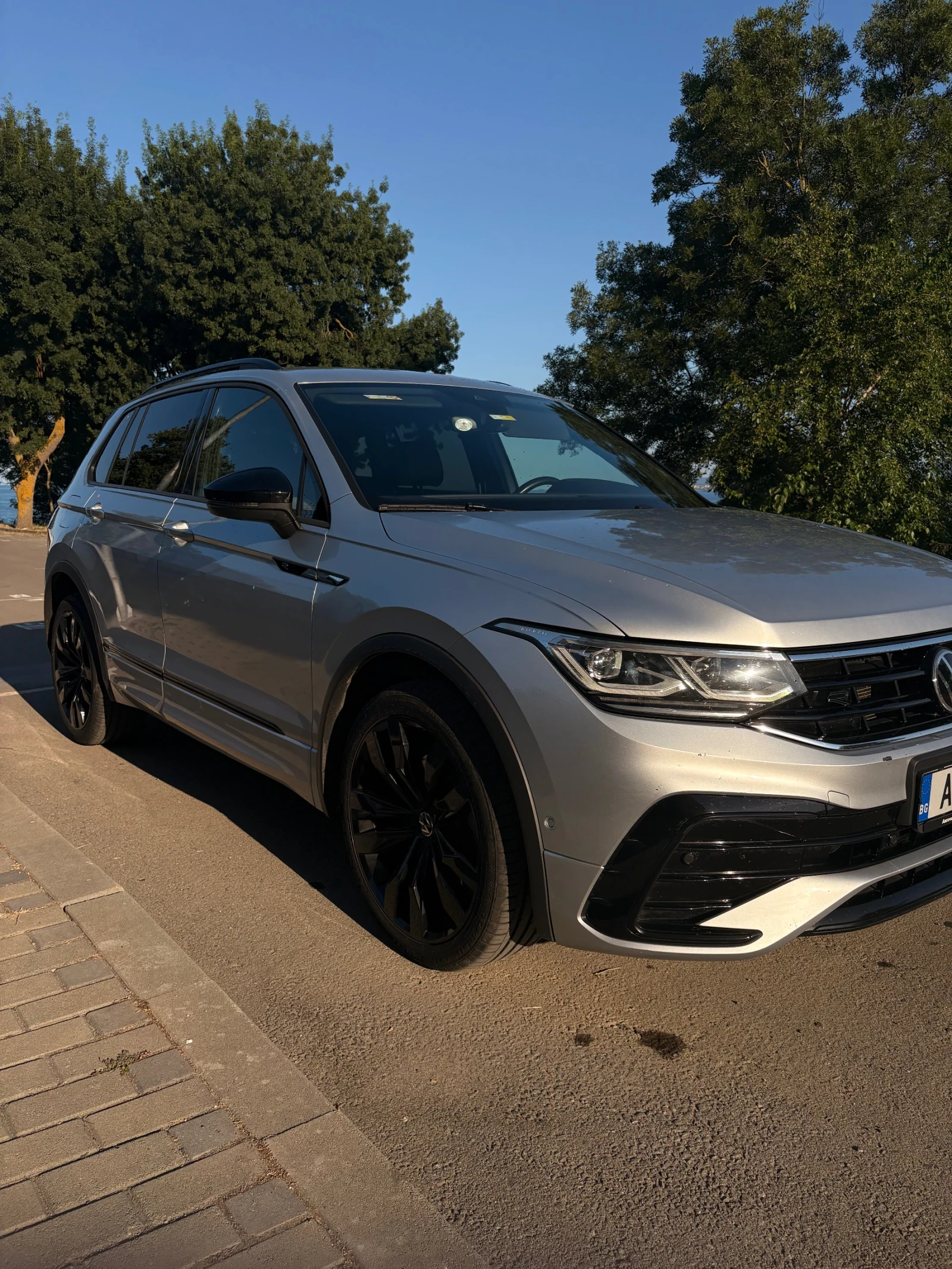 VW Tiguan  R-line , снимка 3 - Автомобили и джипове - 55104517